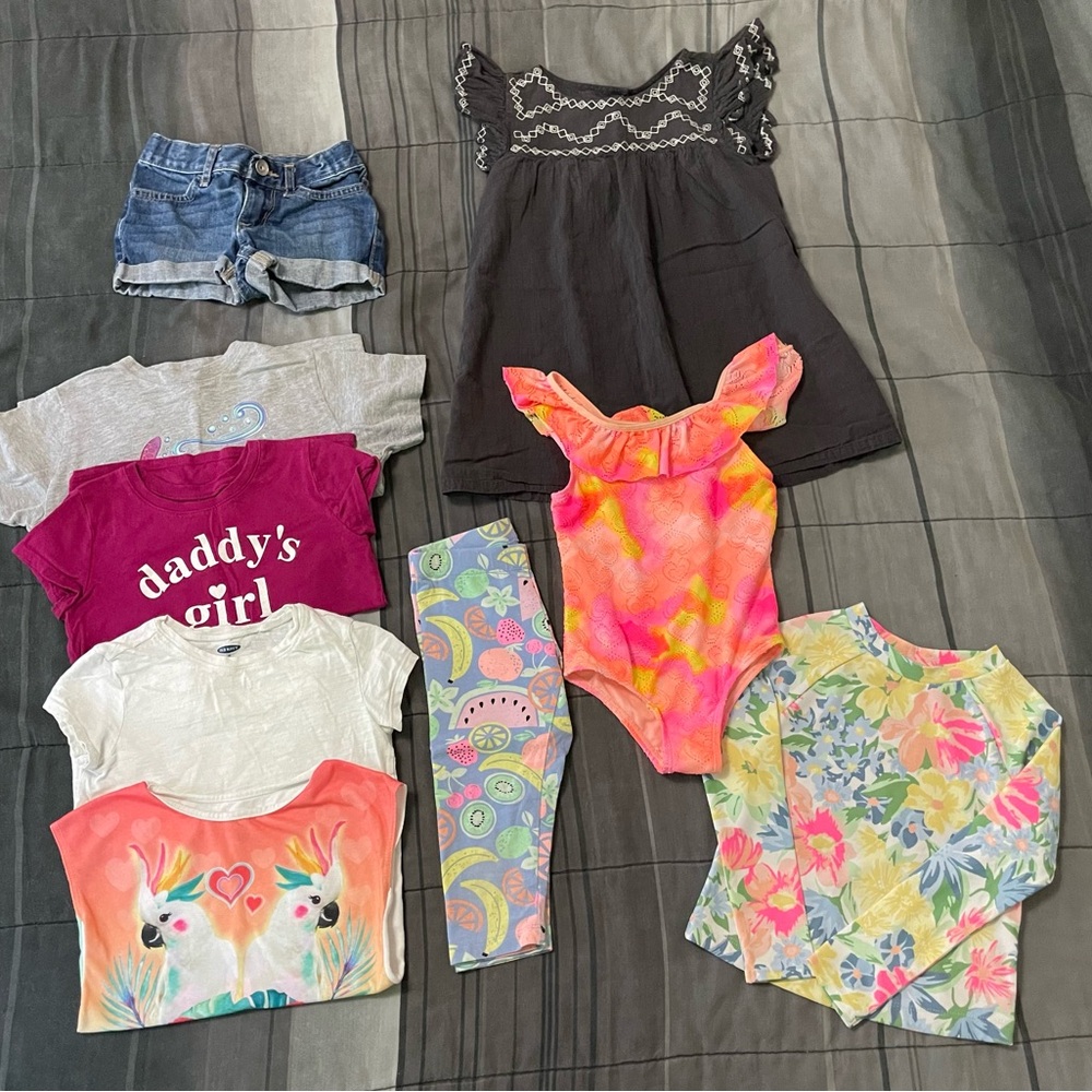 Girls 4T clothing bundle